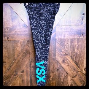Victoria’s Secret Sport leggings size small short